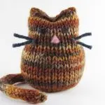 Knitting of cats