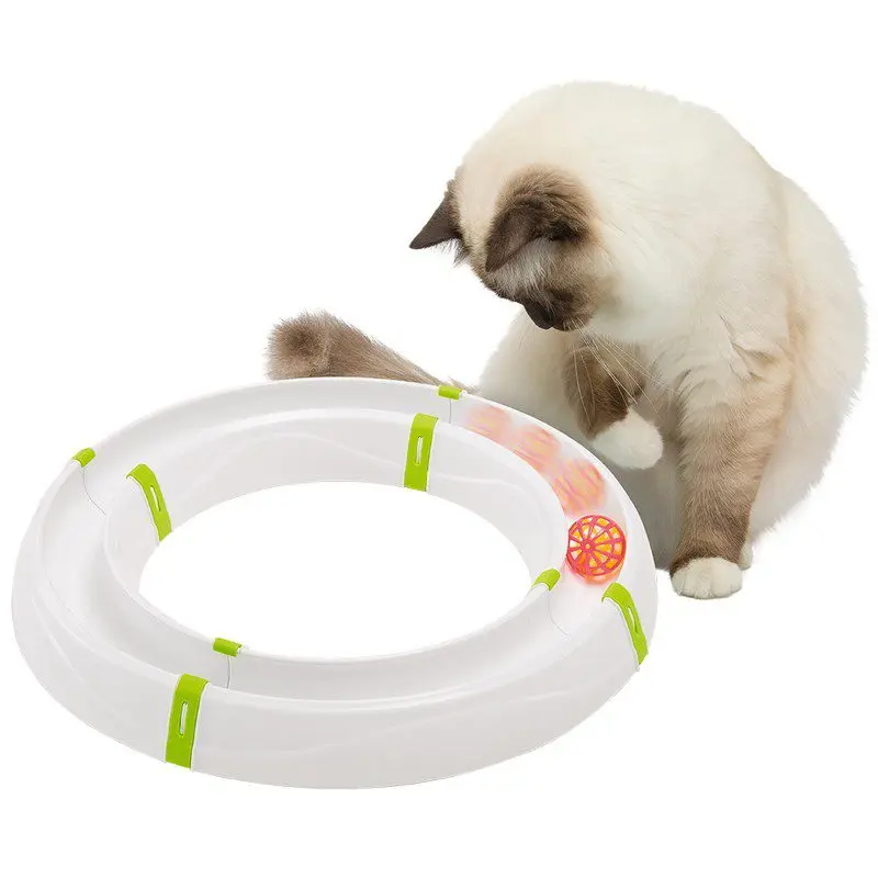 Toys for cats - an overview of popular, selection criteria