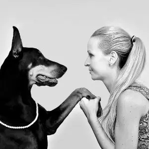 Women understand dogs better than men