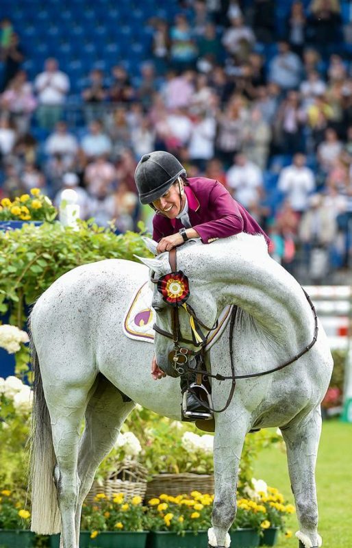 Balance exercises from the world&#8217;s top 5 rider Luciana Diniz